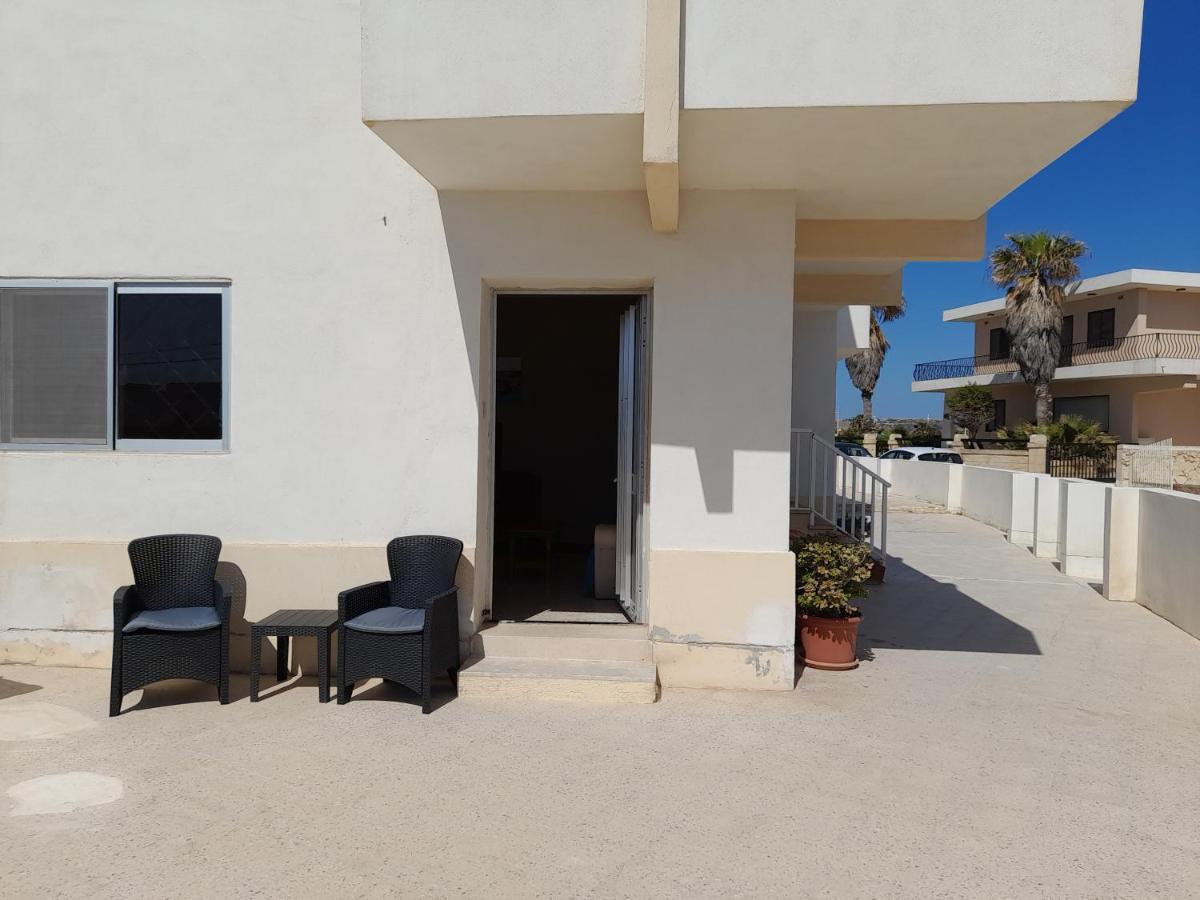 Sunshine Holiday Apartment 4 Next To The Sea St. Paul's Bay Esterno foto